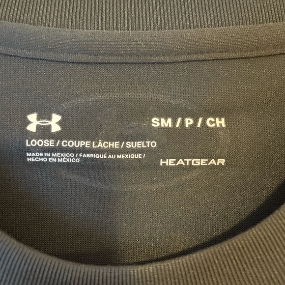 Men’s Small Under Armor tee - Picture 2 of 3